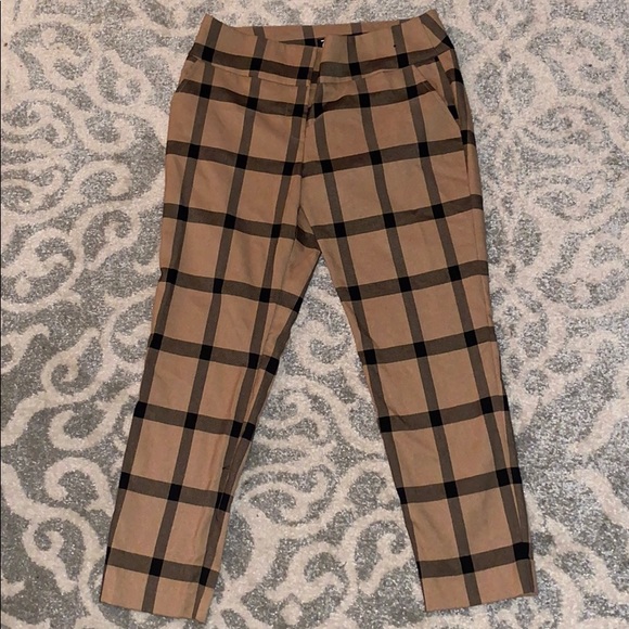 New York & Company Pants - New York and Company Plaid Cropped Pants